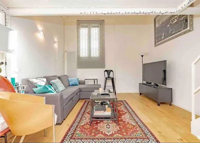 Cozy Apartment Near Bocconi